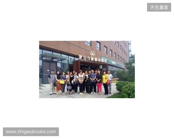 中冠综述：吴川青年2-2武汉联镇、广州海珠醒派3-3广州花都蜀地红